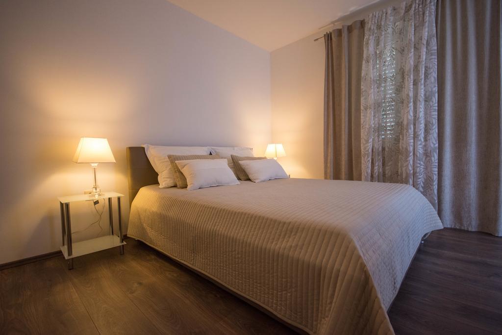 טרוגיר Apartments Maria מראה חיצוני תמונה