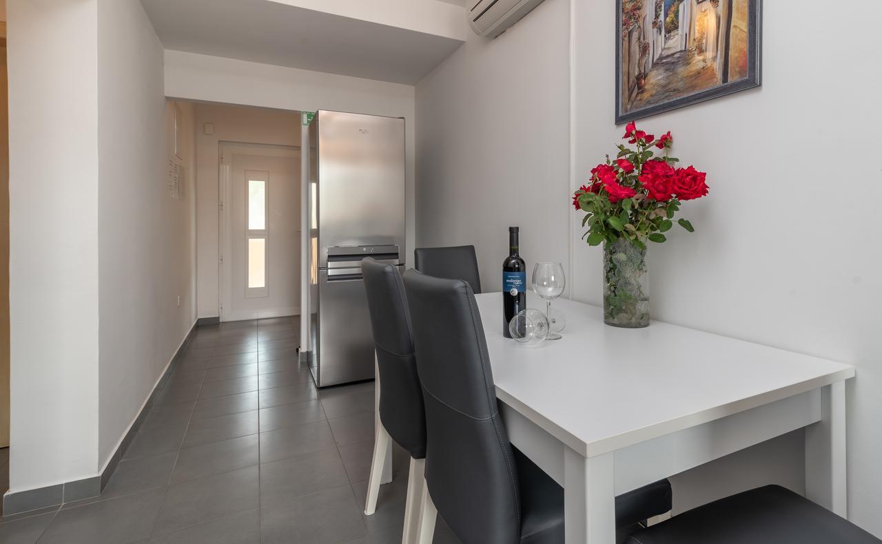 טרוגיר Apartments Maria מראה חיצוני תמונה